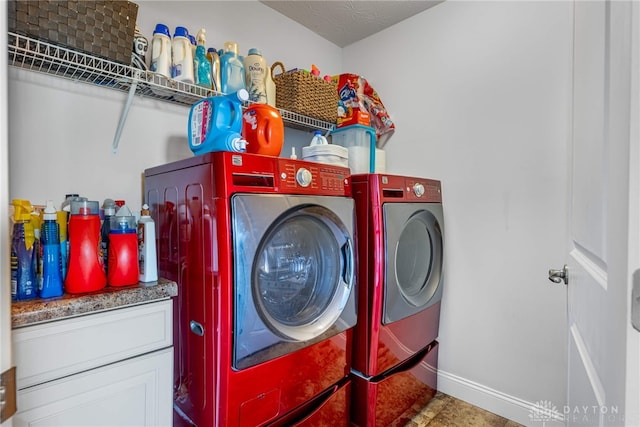 9282 Maple Brook St, Clearcreek Twp, OH 45458 - laundry room featuring washing machine and dryer and baseboards