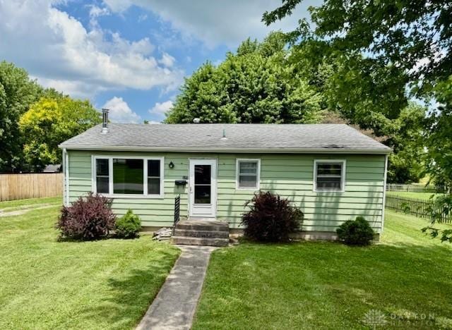 135 B St, Wilmington, OH 45177 - view of bungalow-style home