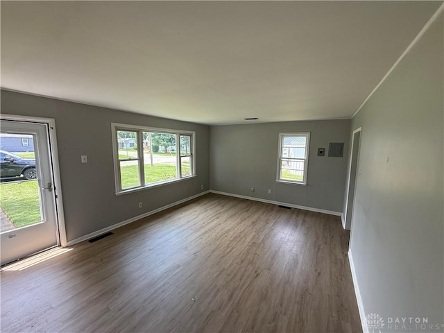 135 B St, Wilmington, OH 45177 - unfurnished room featuring wood finished floors and baseboards