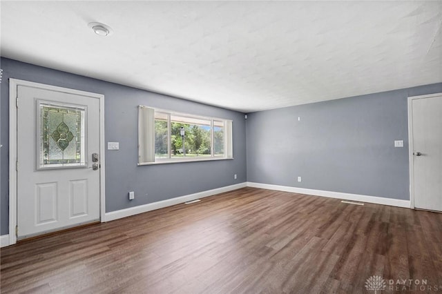 829 E Stroop Rd, Kettering, OH 45429 - foyer entrance featuring wood finished floors