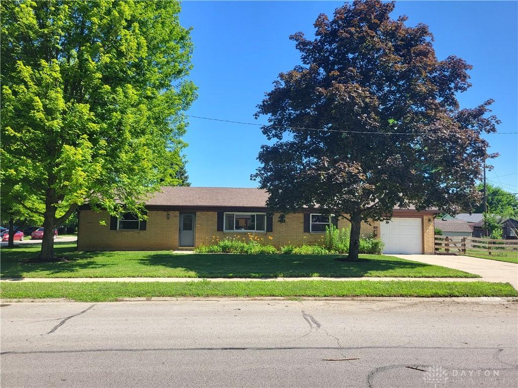 125 Mark Ln, Fairborn, OH 45324 - photo 1