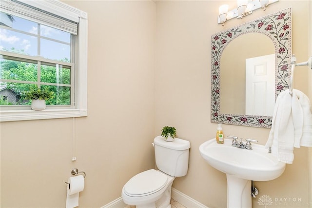 3190 Fox Run Dr, Hamilton, OH 45013 - bathroom with baseboards and toilet