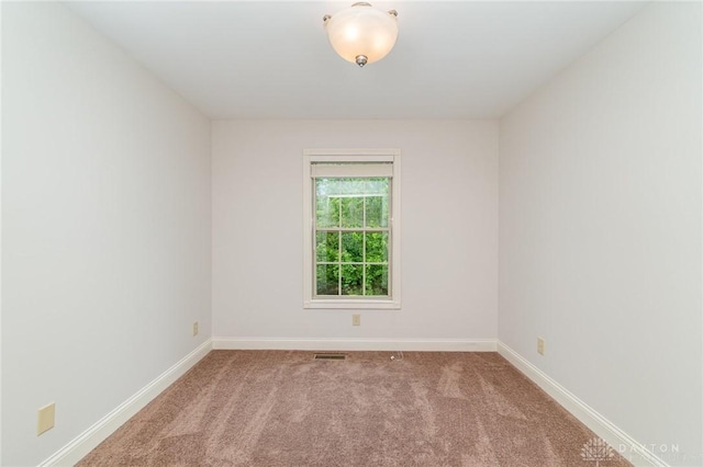 3190 Fox Run Dr, Hamilton, OH 45013 - carpeted empty room featuring baseboards
