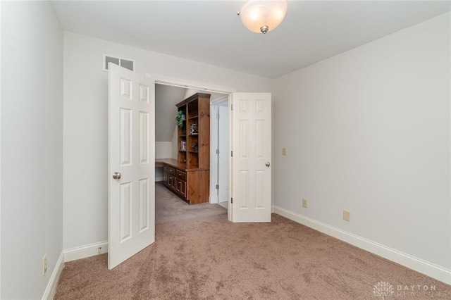 3190 Fox Run Dr, Hamilton, OH 45013 - unfurnished room with light colored carpet and baseboards