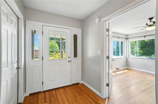 4503 Central Ave, Middletown, OH 45044 - entrance foyer with wood finished floors and ceiling fan
