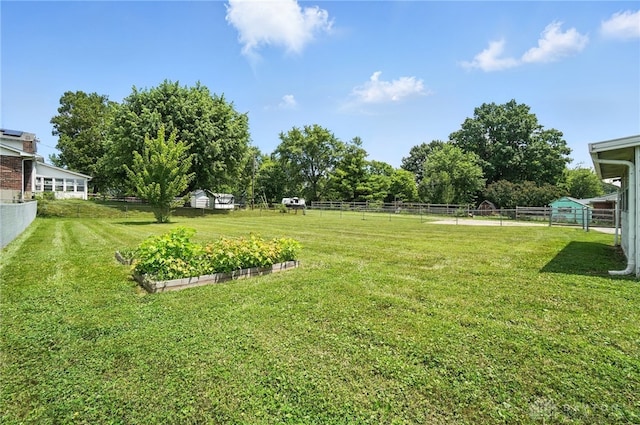 4503 Central Ave, Middletown, OH 45044 - view of yard