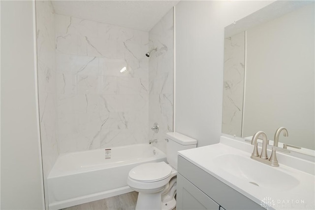9446 Haddington Ct Unit 200, Cincinnati, OH 45251 - bathroom with vanity, bathtub / shower combination, and wood finished floors