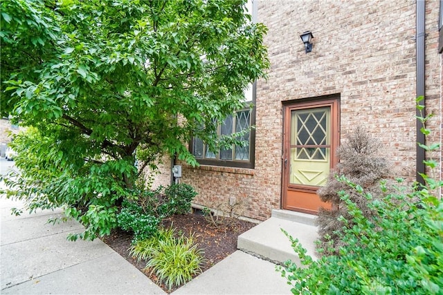 9446 Haddington Ct Unit 200, Cincinnati, OH 45251 - view of exterior entry with brick siding