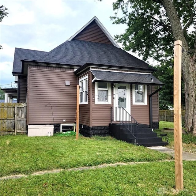 300 S Evans St, Saratoga, IN 47382 - view of front of home with roof with shingles