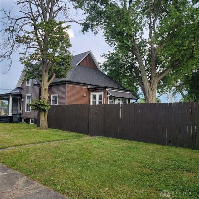 300 S Evans St, Saratoga, IN 47382 - view of property exterior