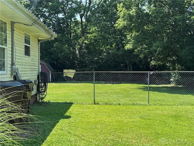 8211 Sue Ave, Franklin, OH 45005 - view of yard featuring view of wooded area