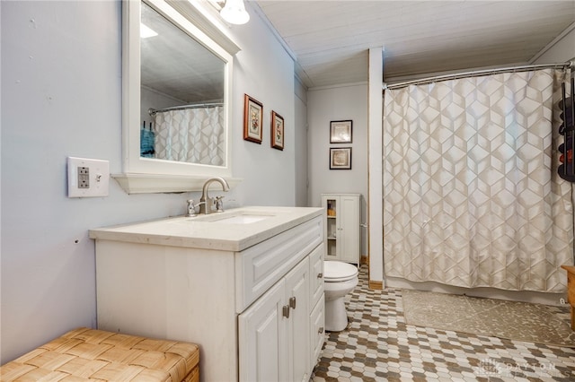 11920 State Route 725, Germantown, OH 45327 - bathroom with vanity, a shower with shower curtain, and crown molding