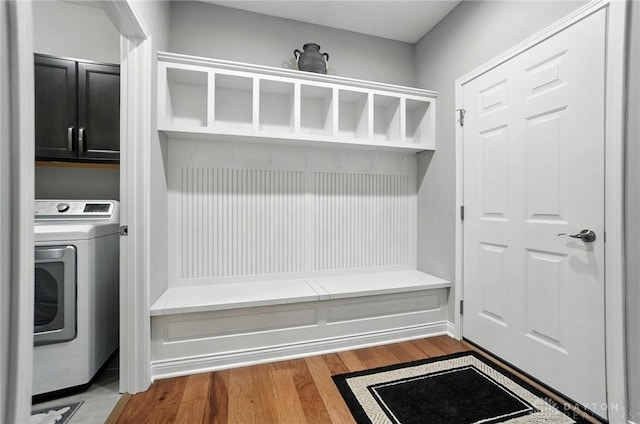 539 Bellasera Dr, Sugarcreek Twp, OH 45440 - mudroom featuring washer / dryer and wood finished floors