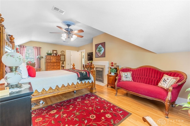 288 N King St, Xenia, OH 45385 - bedroom featuring lofted ceiling, wood finished floors, and a ceiling fan