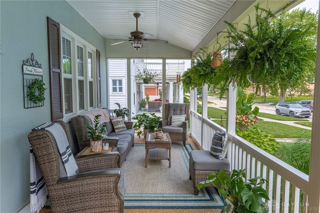 288 N King St, Xenia, OH 45385 - sunroom featuring ceiling fan, vaulted ceiling, and outdoor lounge area