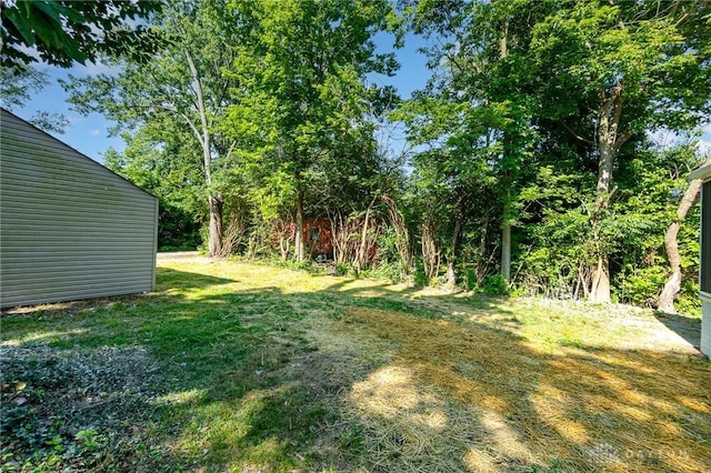 1337 Shepherd Ln, Hamilton, OH 45215 - view of green lawn