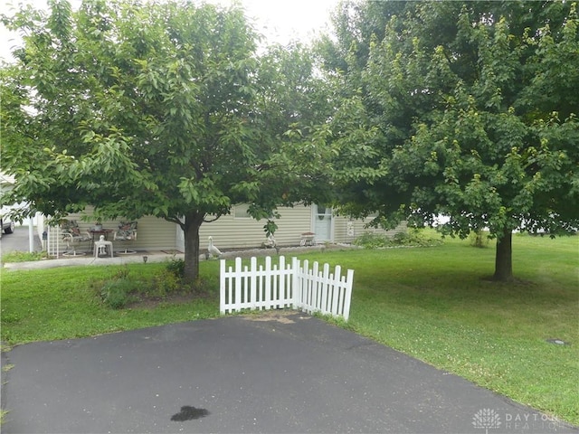 3784 Cheyenne Trl, New Jasper Twp, OH 45335 - view of patio