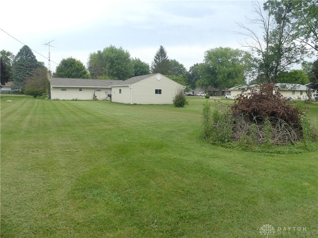 3784 Cheyenne Trl, New Jasper Twp, OH 45335 - view of grassy yard