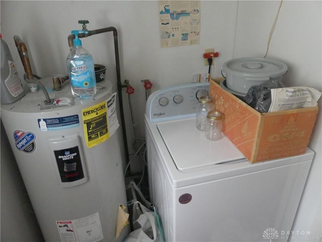 3784 Cheyenne Trl, New Jasper Twp, OH 45335 - laundry room featuring washer / clothes dryer and water heater