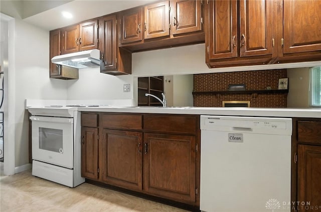 1360 Fenway Ct, Centerville, OH 45458 - kitchen featuring white appliances, under cabinet range hood, light countertops, tasteful backsplash, and recessed lighting
