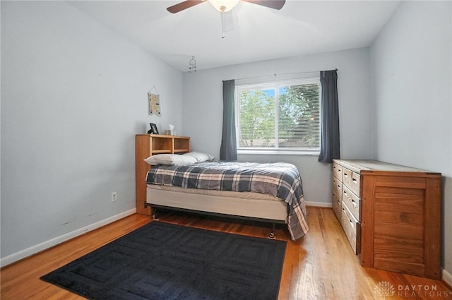 1360 Fenway Ct, Centerville, OH 45458 - bedroom featuring light wood-style flooring and a ceiling fan