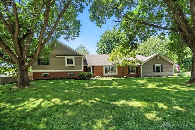 1572 Frontier Ct, Dayton, OH 45458 - view of front facade