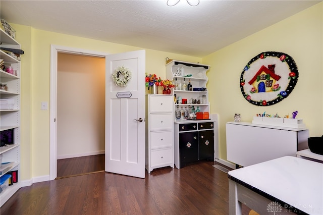 1817 El Camino Dr, Xenia, OH 45385 - home office with dark wood finished floors