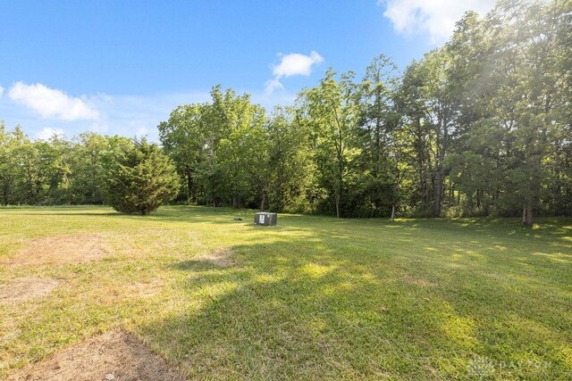 7373 Crowl Rd, Degraff, OH 43318 - view of grassy yard