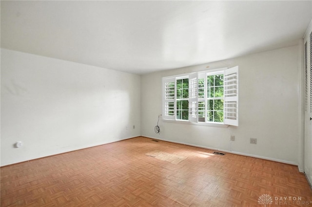 3811 Berryleaf Ct, Dayton, OH 45424 - unfurnished room with baseboards
