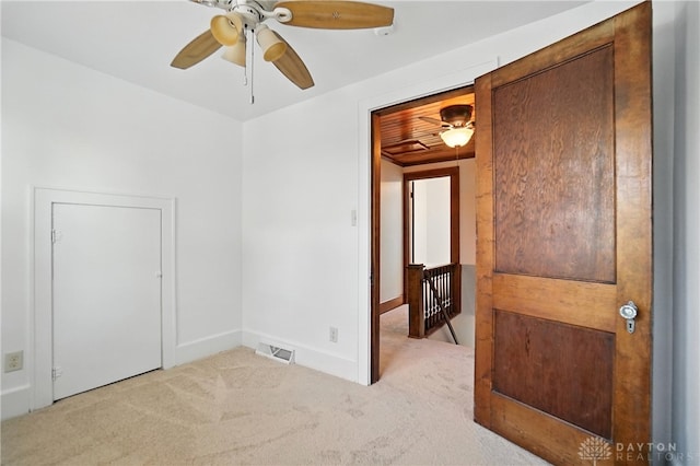 7336 Maple Ave, Cincinnati, OH 45231 - unfurnished room with carpet and a ceiling fan