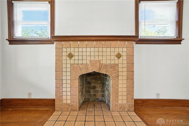 7336 Maple Ave, Cincinnati, OH 45231 - detailed view of a tiled fireplace