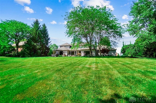 525 Heatherwoode Cir, Springboro, OH 45066 - view of green lawn