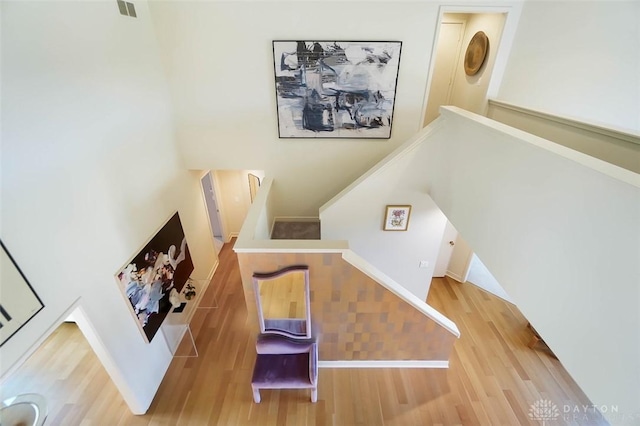 525 Heatherwoode Cir, Springboro, OH 45066 - stairway featuring wood finished floors
