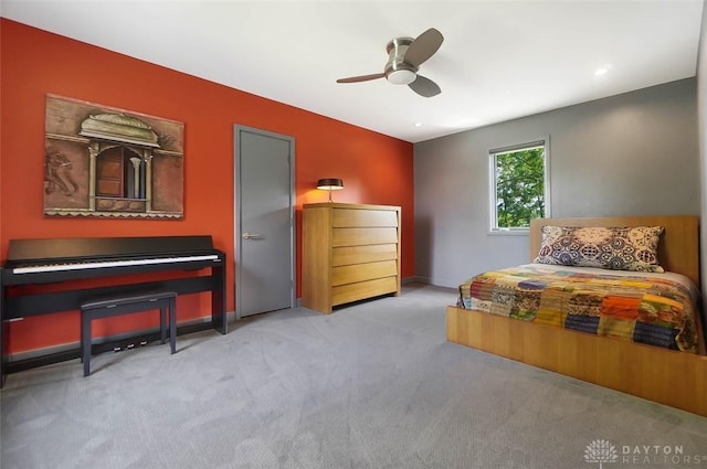 525 Heatherwoode Cir, Springboro, OH 45066 - carpeted bedroom with baseboards and a ceiling fan