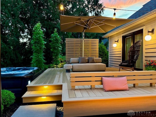 525 Heatherwoode Cir, Springboro, OH 45066 - wooden deck featuring a hot tub