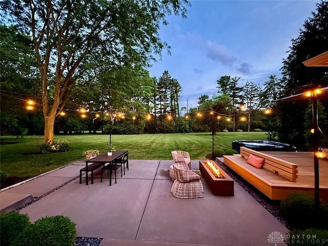 525 Heatherwoode Cir, Springboro, OH 45066 - view of patio / terrace featuring an outdoor fire pit