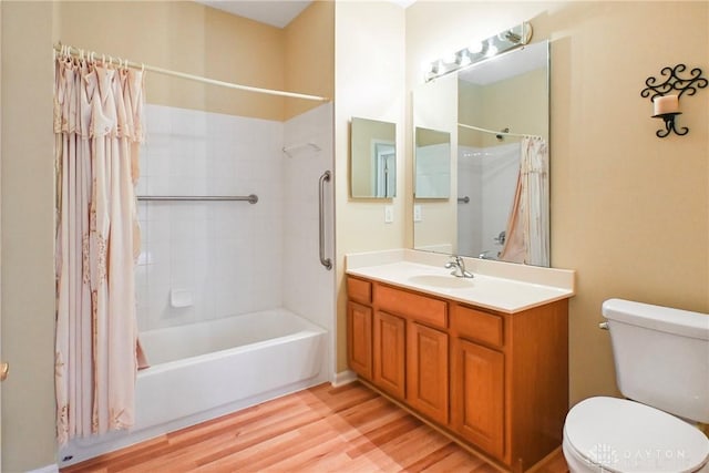 6963 Gentry Ln, Mason, OH 45040 - bathroom with shower / bath combination with curtain, vanity, and wood finished floors