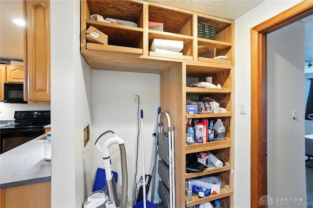 407 Overla Blvd, Englewood, OH 45322 - view of storage room