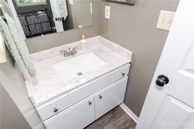 6600 Green Branch Dr Unit 5, Dayton, OH 45459 - bathroom with vanity and wood finished floors