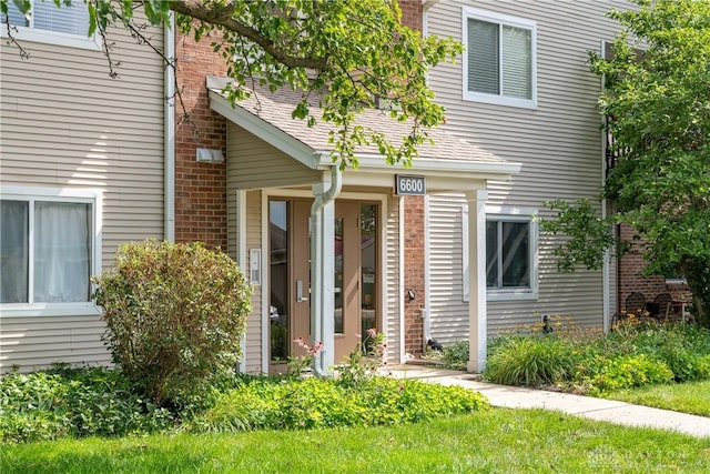 6600 Green Branch Dr Unit 5, Dayton, OH 45459 - view of exterior entry with brick siding