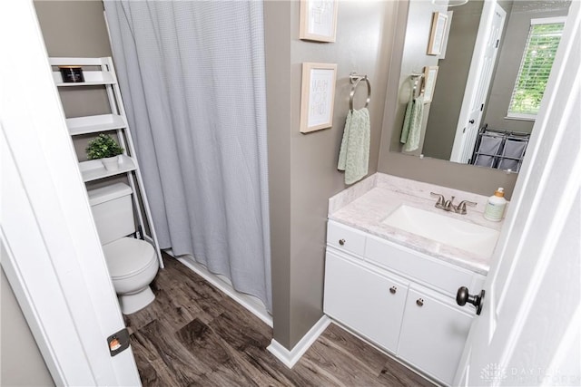 6600 Green Branch Dr Unit 5, Dayton, OH 45459 - full bathroom featuring vanity and wood finished floors