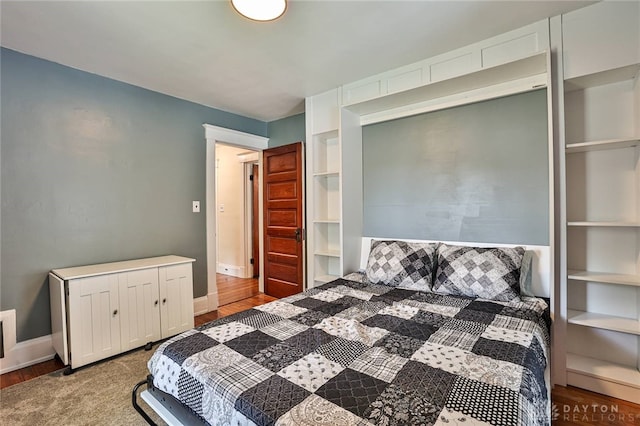 15 Harrison St, Middletown, OH 45042 - bedroom featuring wood finished floors and baseboards