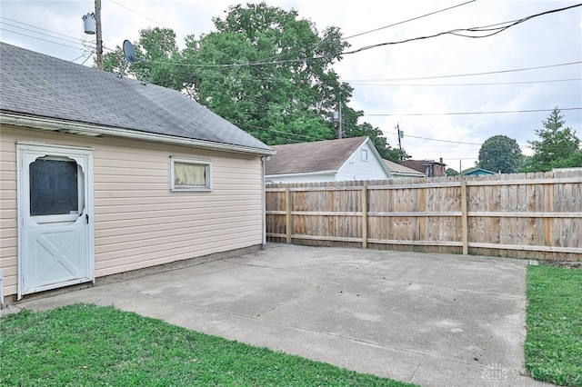 15 Harrison St, Middletown, OH 45042 - view of patio