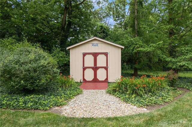 366 Mary Lou Cir, Beavercreek, OH 45440 - photo 44