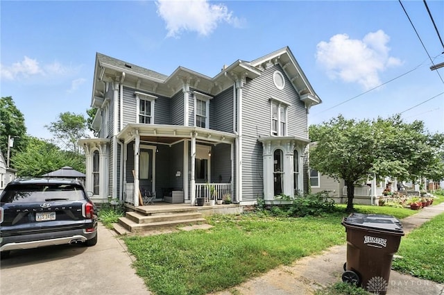 116 Elm St, Franklin, OH 45005 - italianate home with covered porch