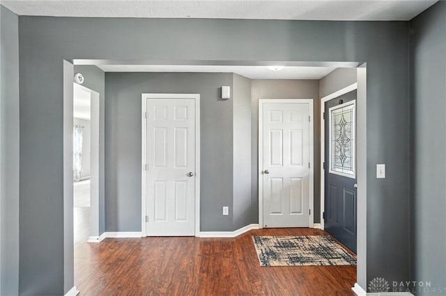 171 Shanda Dr, Monroe, OH 45050 - foyer entrance featuring wood finished floors and baseboards