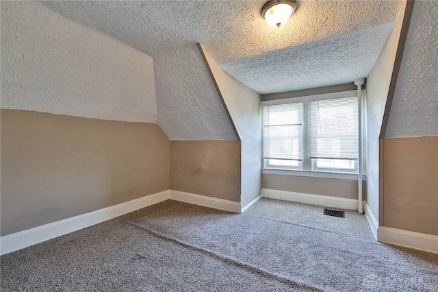 578 Considine Ave, Cincinnati, OH 45205 - bonus room featuring a textured ceiling, carpet floors, and vaulted ceiling