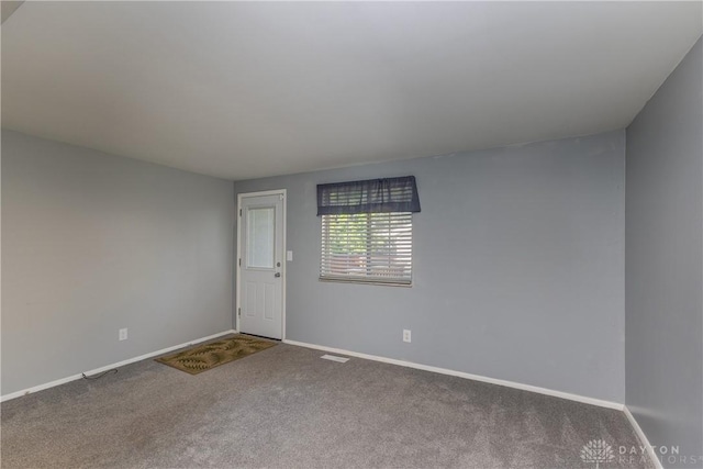 6235 Pheasant Hill Rd, Dayton, OH 45424 - carpeted empty room featuring baseboards