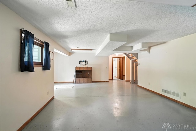 500 Smalley Blvd, Hamilton, OH 45013 - unfurnished room with baseboards and a textured ceiling