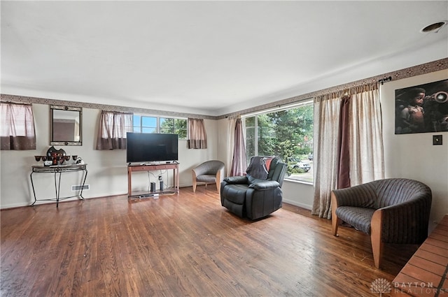 6101 Capri Dr, Cincinnati, OH 45224 - living area featuring wood finished floors